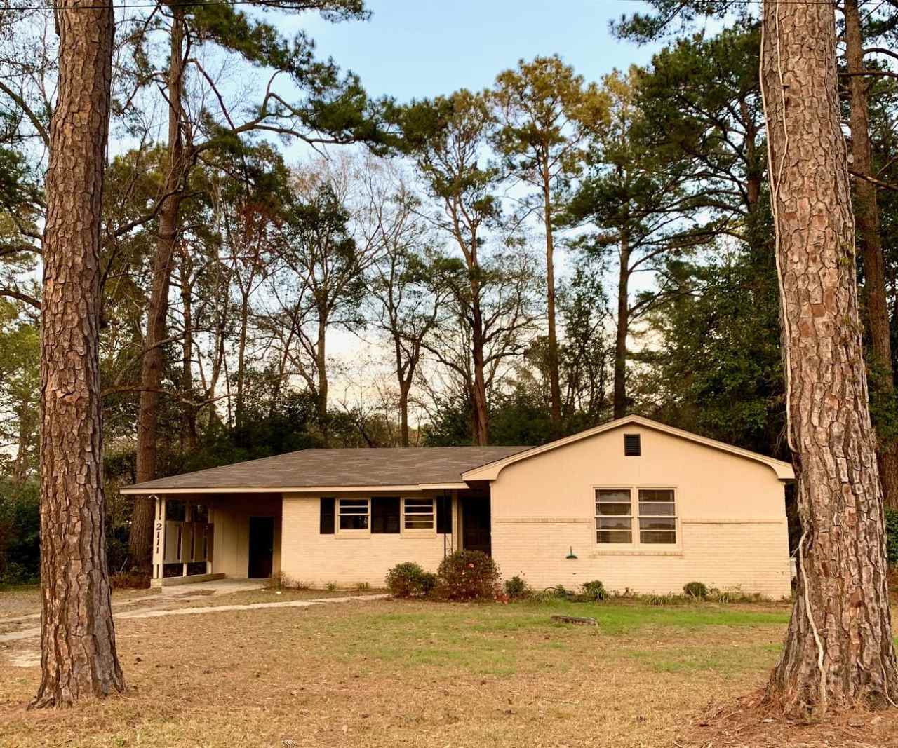 3 Bedroom 1.5 Bathroom in the Heart of Valdosta