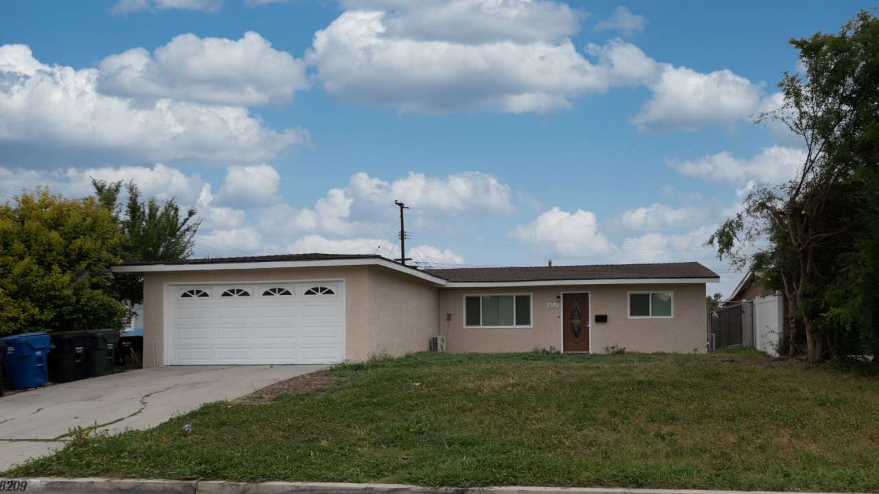 Charming 3 Bedrooms 2 Bathrooms Home $3,300/mo.