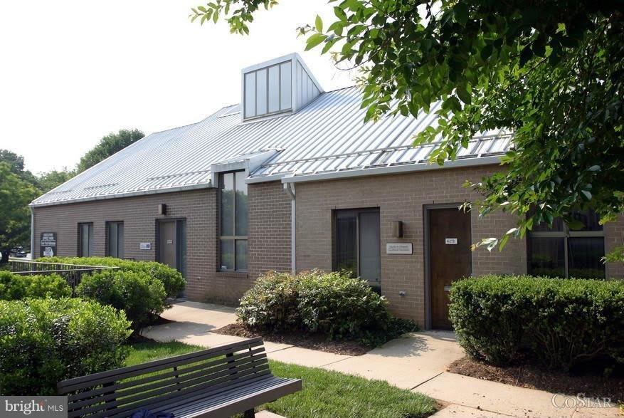 6183 EXECUTIVE Boulevard unit: 2-B