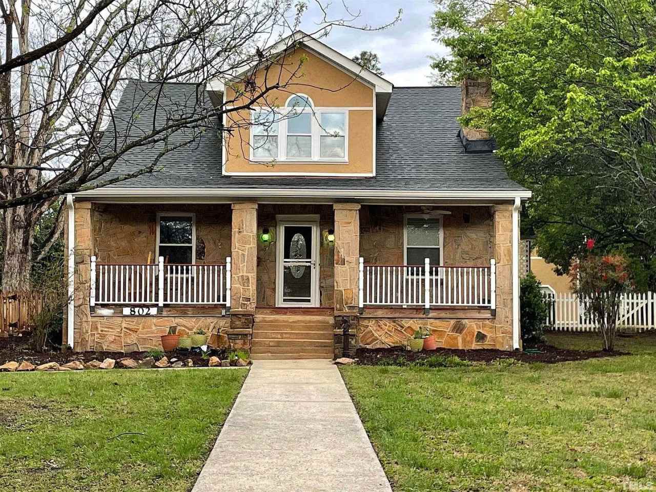 Room in 3 Bedroom Home at 802 S Main St