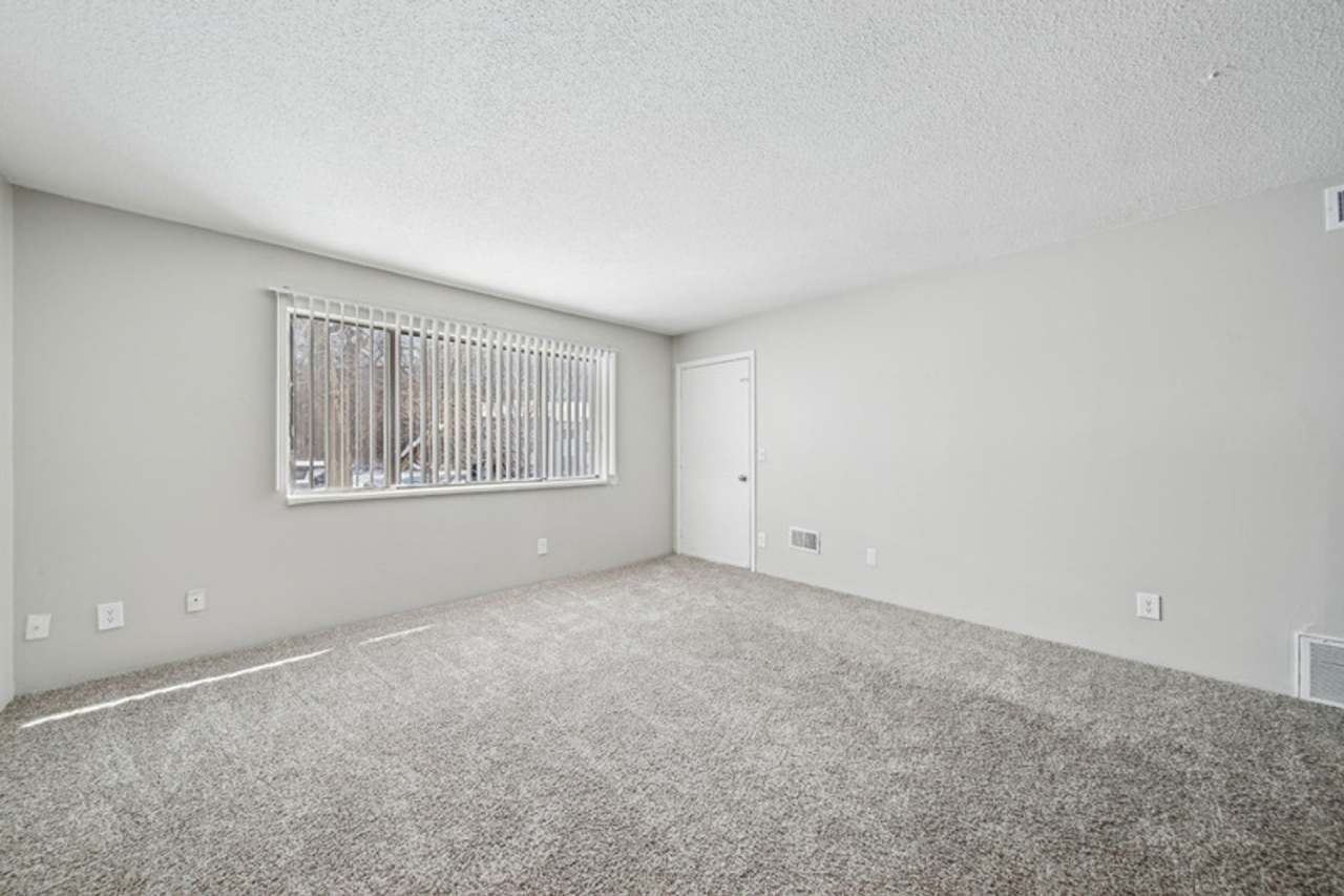 Fox Grove Apartments