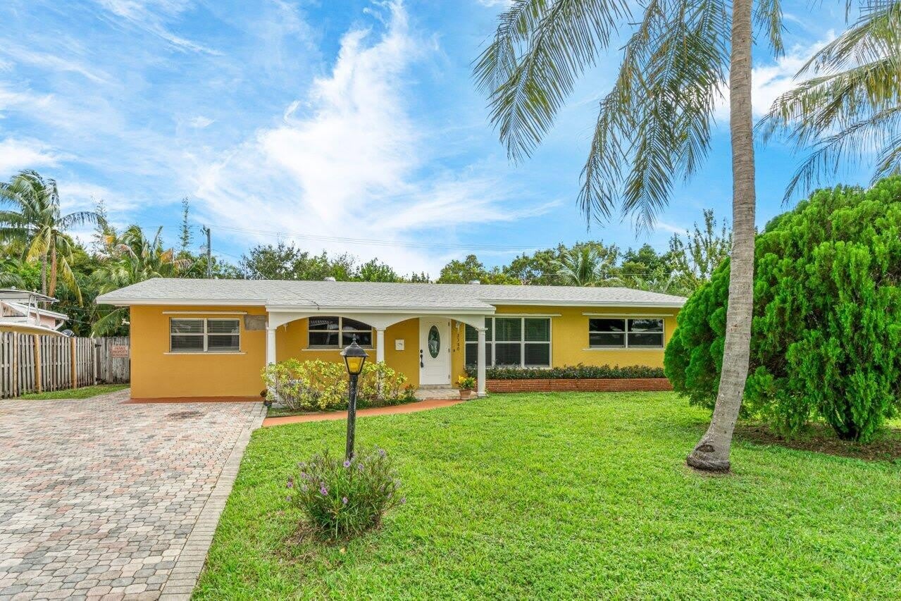 2380 NE 15th Terrace