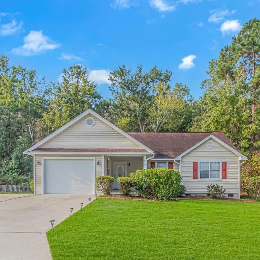 961 Castlewood Drive