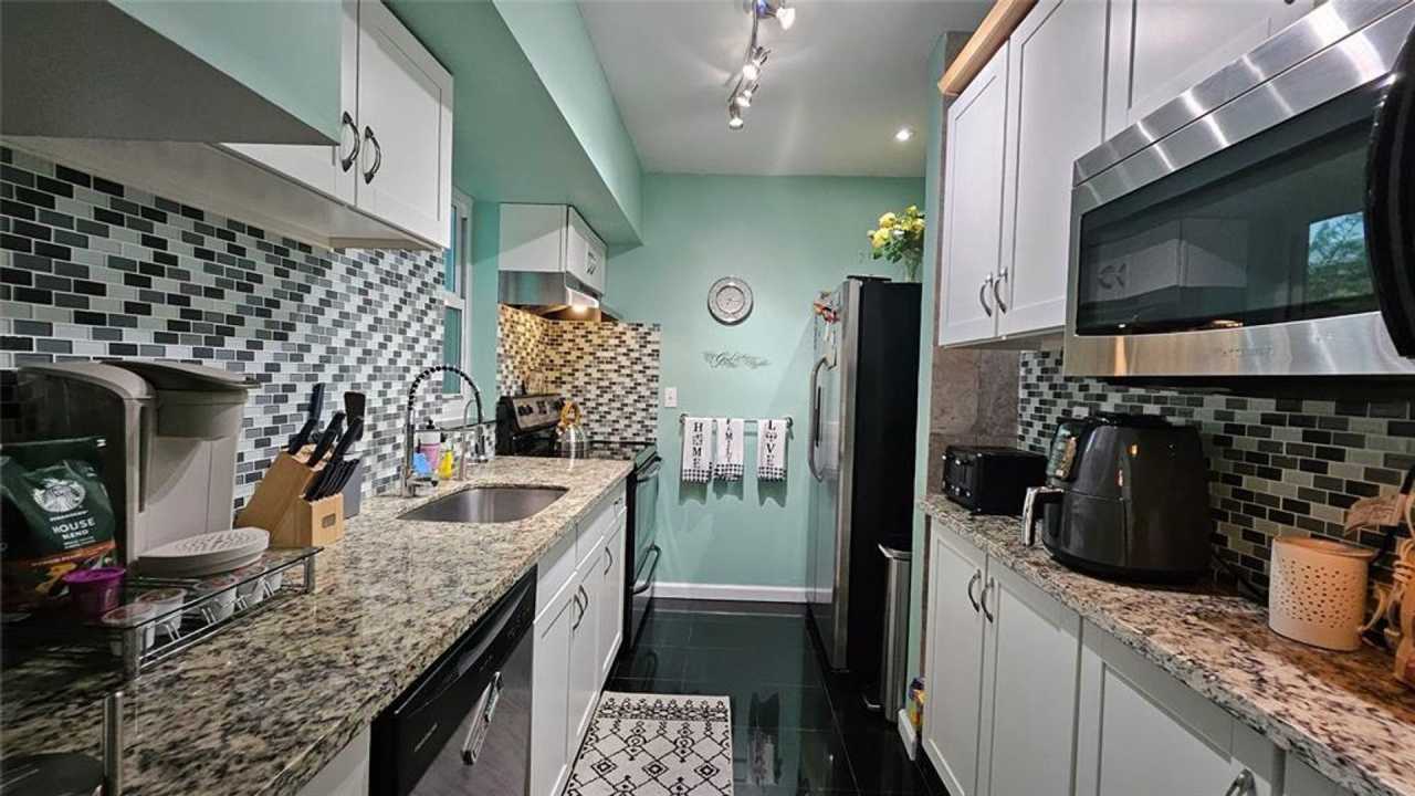 1513 NE 3rd Avenue, Fort Lauderdale, FL 33304