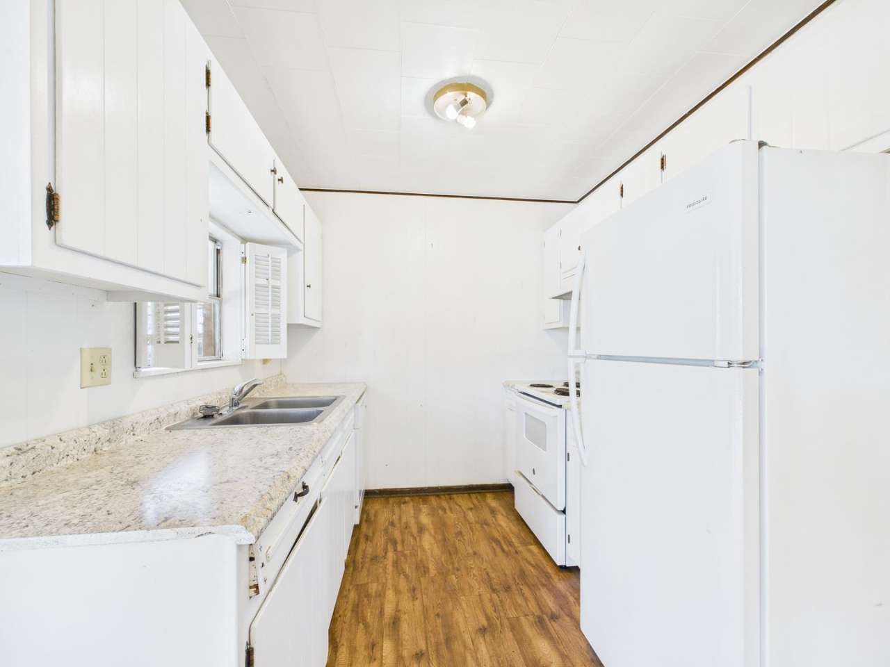 126 Northwest Drive Fredericksburg, TX 78624