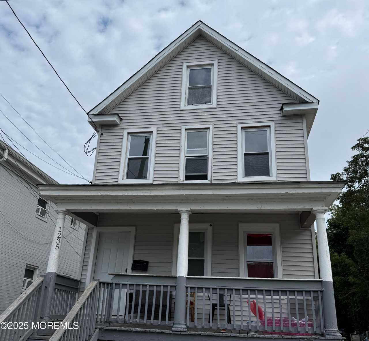 1235 Washington Avenue unit: 2