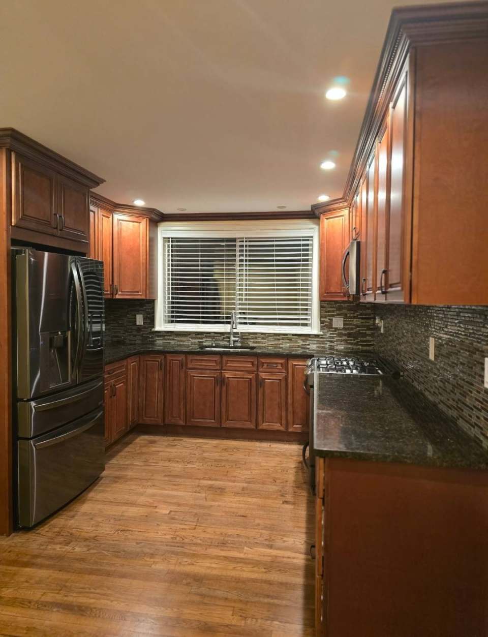 957 East 82