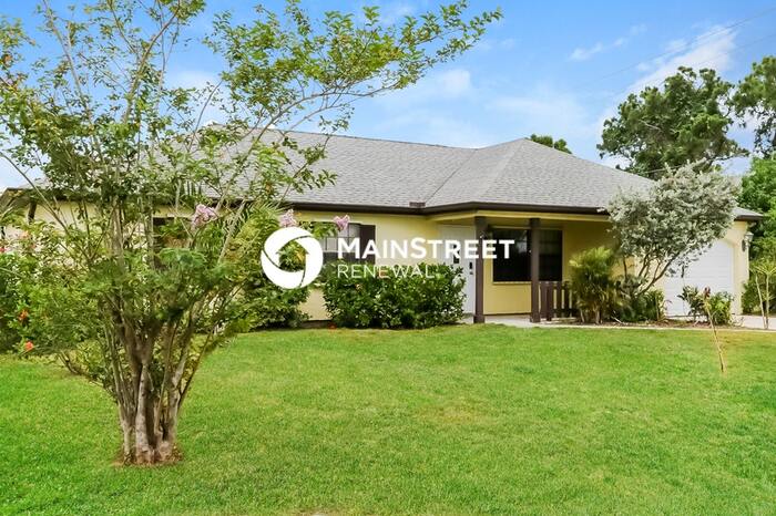 1302 Southeast Arenson Lane