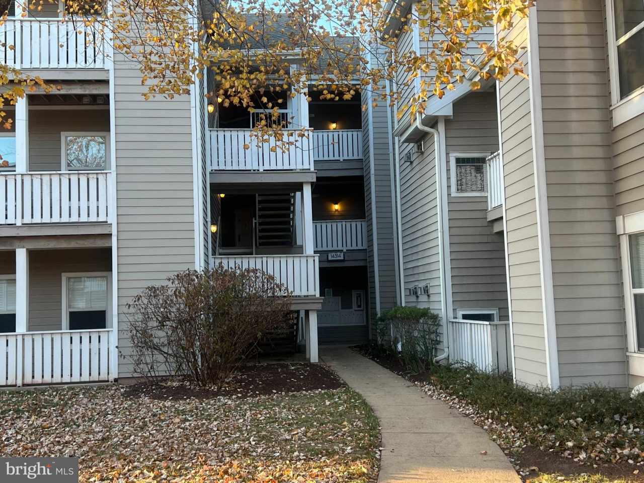 14314 CLIMBING ROSE Way unit: 305