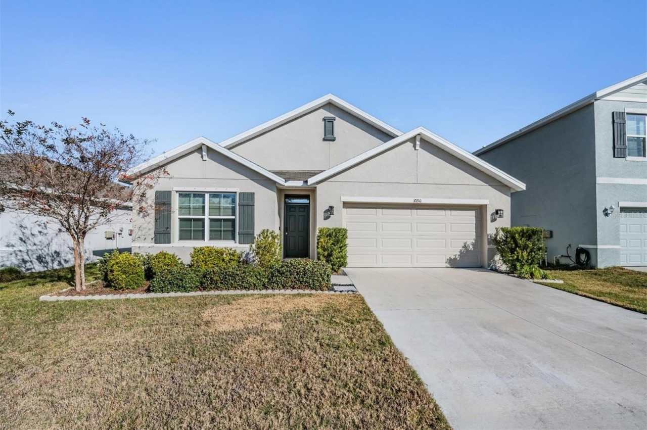 10210 GOLDEN LIGHT COURT