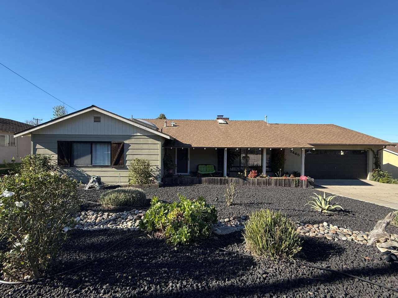 Stunning Fully Furnished 3 Bed-3 Bath Home with Den - Over 2300 Sq Ft.