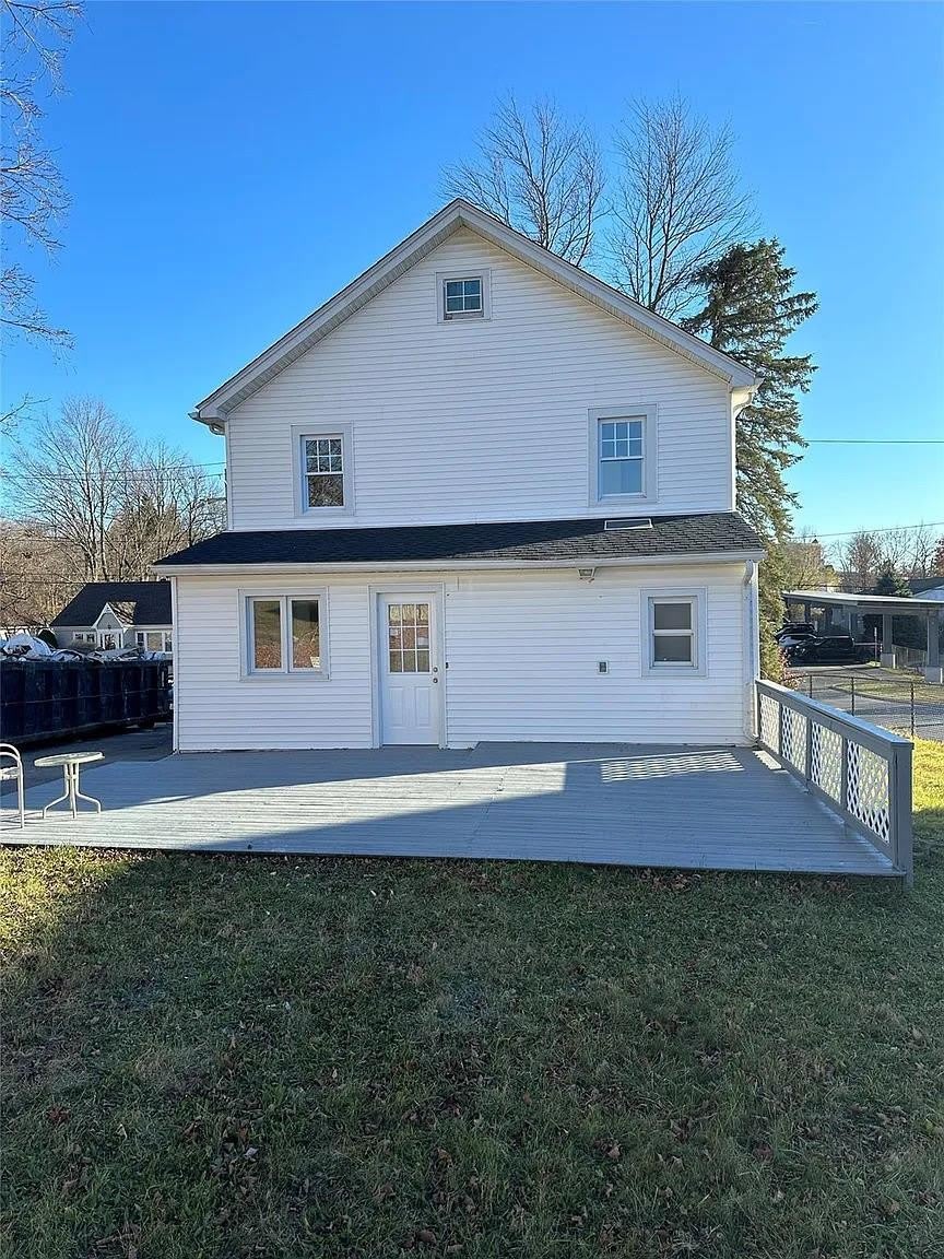 13 Farries Avenue