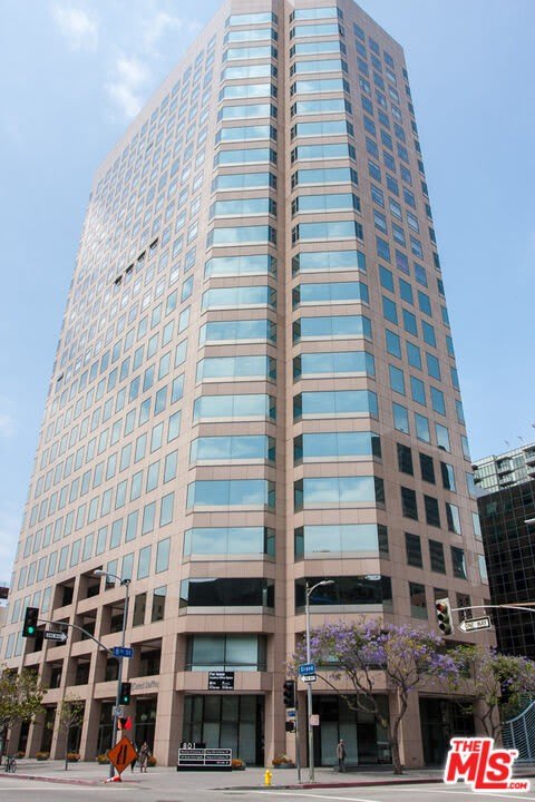 801 S Grand Ave unit: 1710