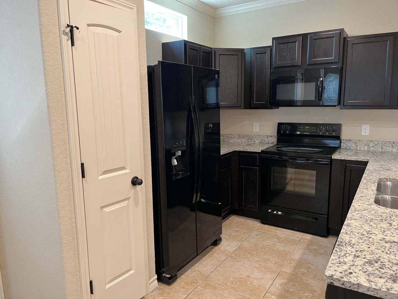 6866 Lakeview Dr. #101, San Antonio, TX. 78244