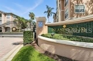 2212 BAY CLUB CIRCLE