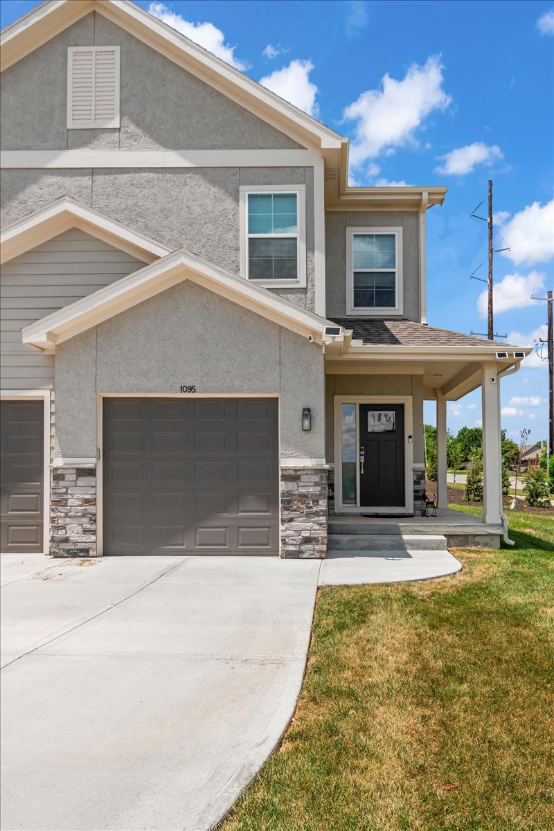 1095 North Findley Street - 1