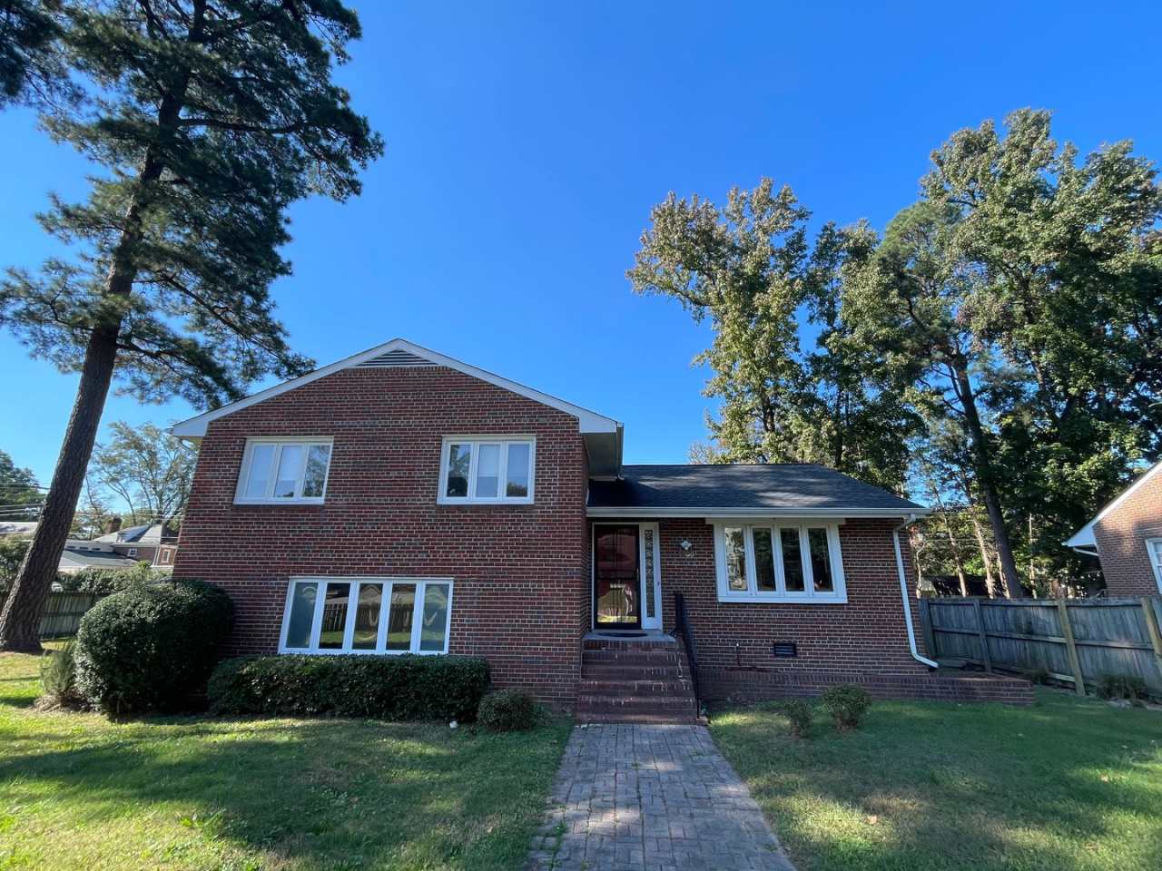 Split Level Home near Willow Lawn