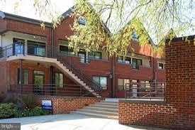 4400 MACARTHUR Boulevard NW unit: 303