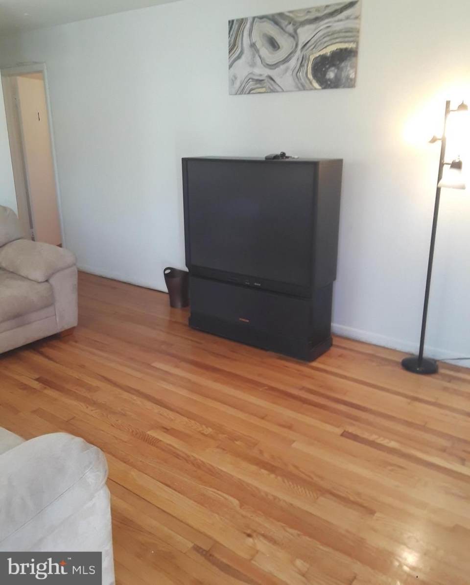 518 CEDARLEAF AVENUE