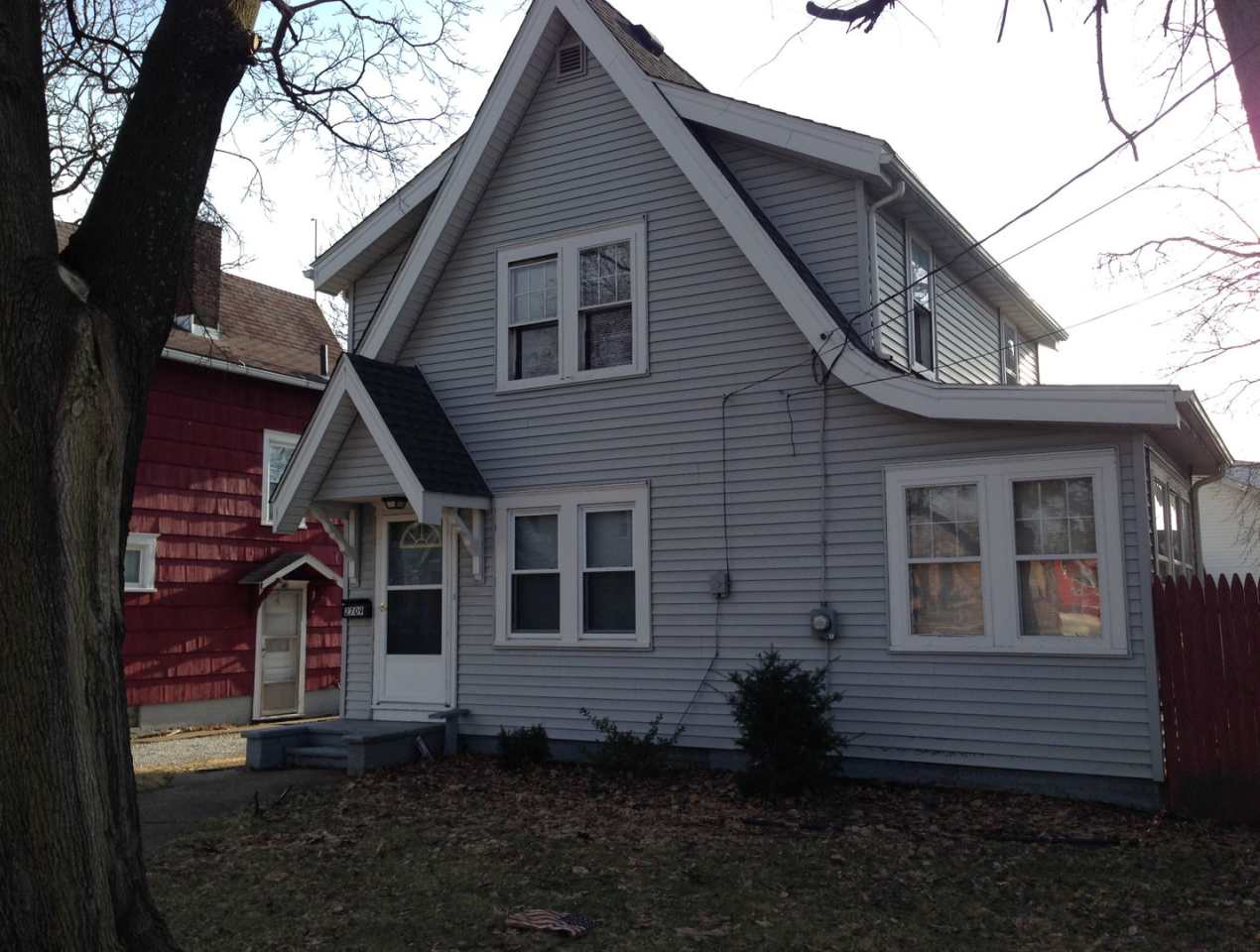 Updated 2 Bedroom NW Canton House for Rent