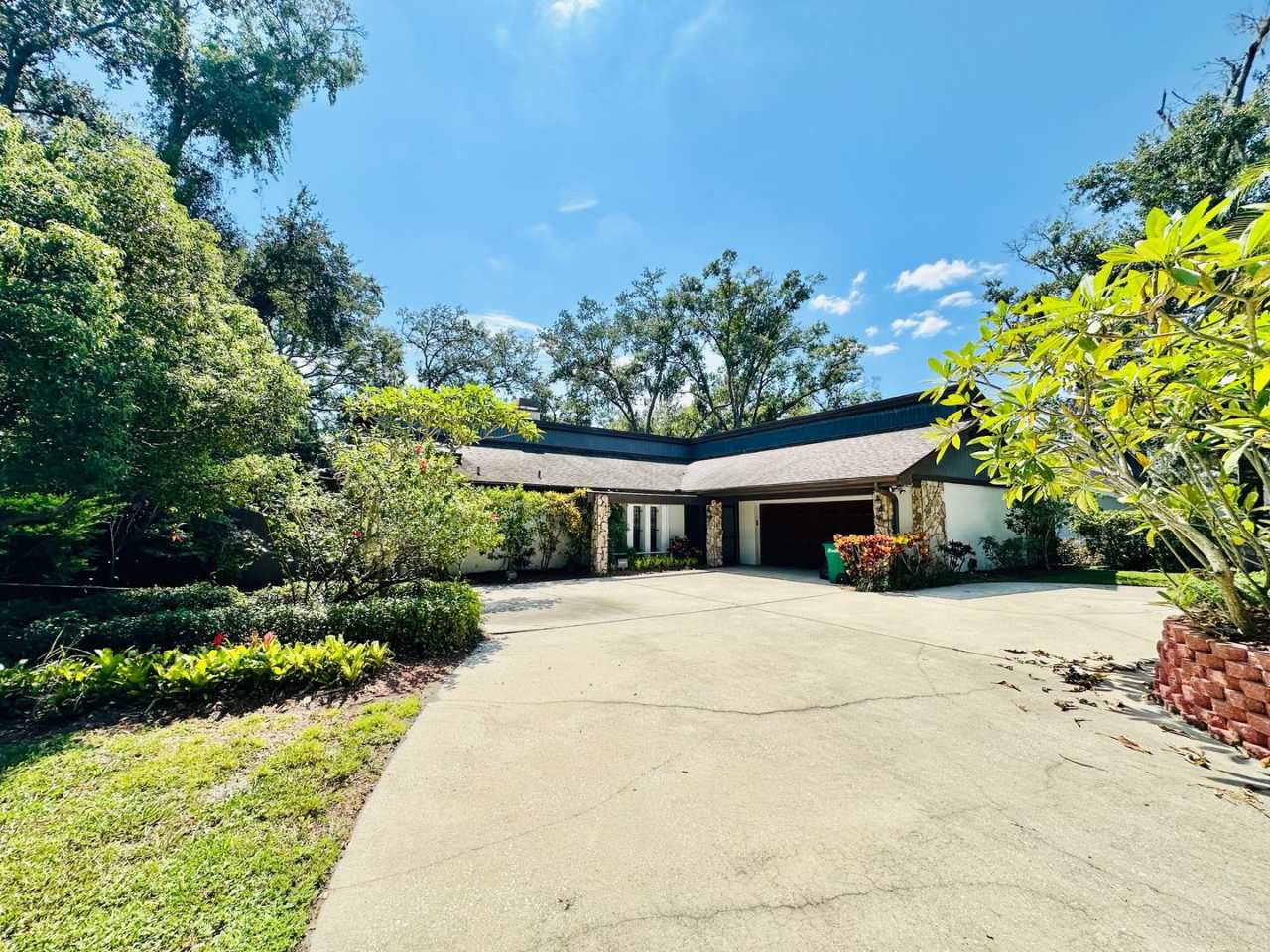 Spacious 4-Bedroom Pool Home in Safety Harbor – Prime Location!