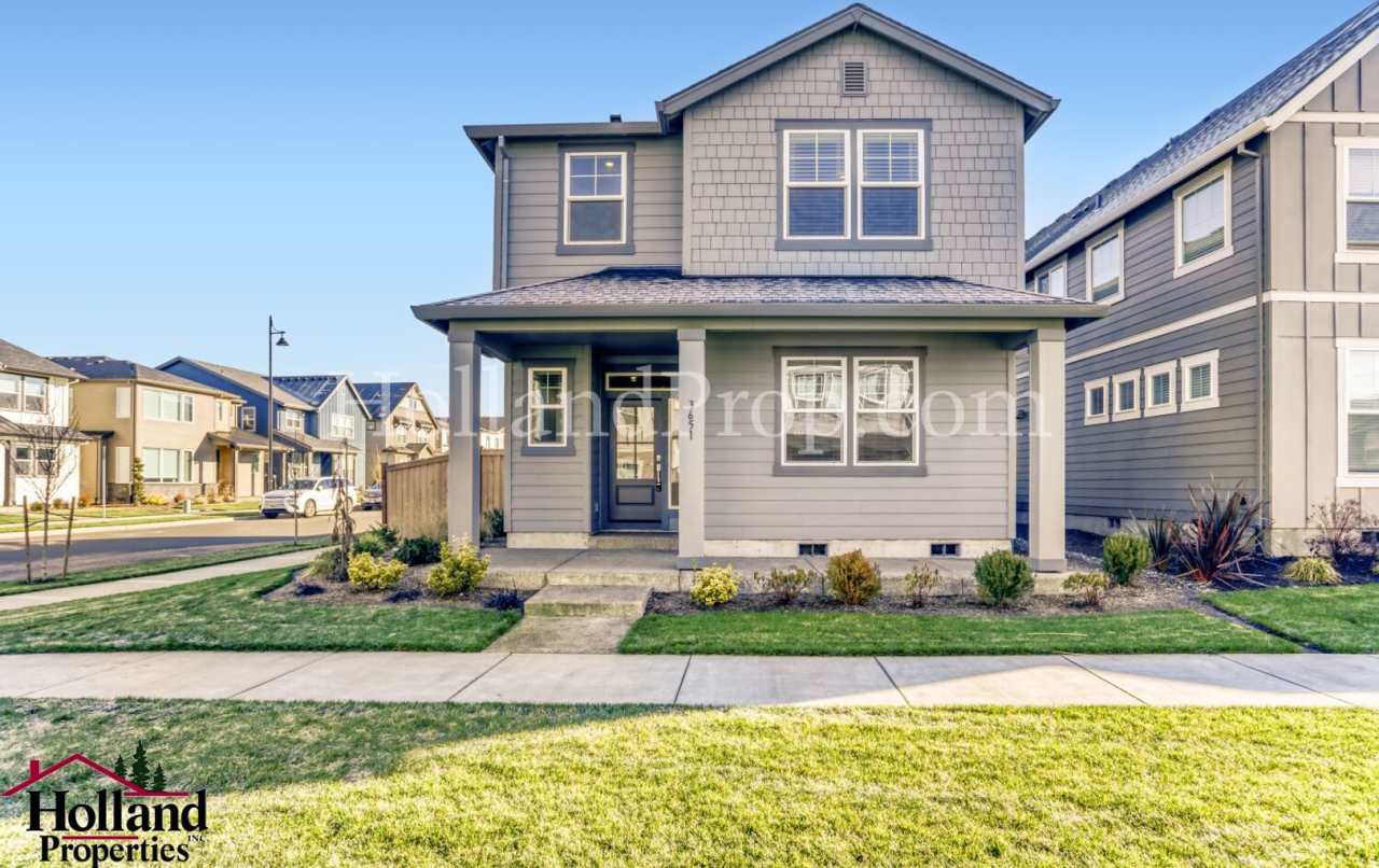 Charming 4-Bedroom Home in Hillsboro with Modern Comforts!