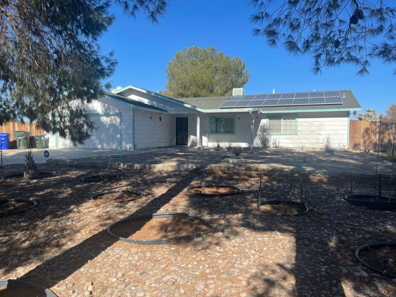 Apple Valley- 3 Bedrooms, 2 Bathrooms, Solar Energy  Heat Pump,