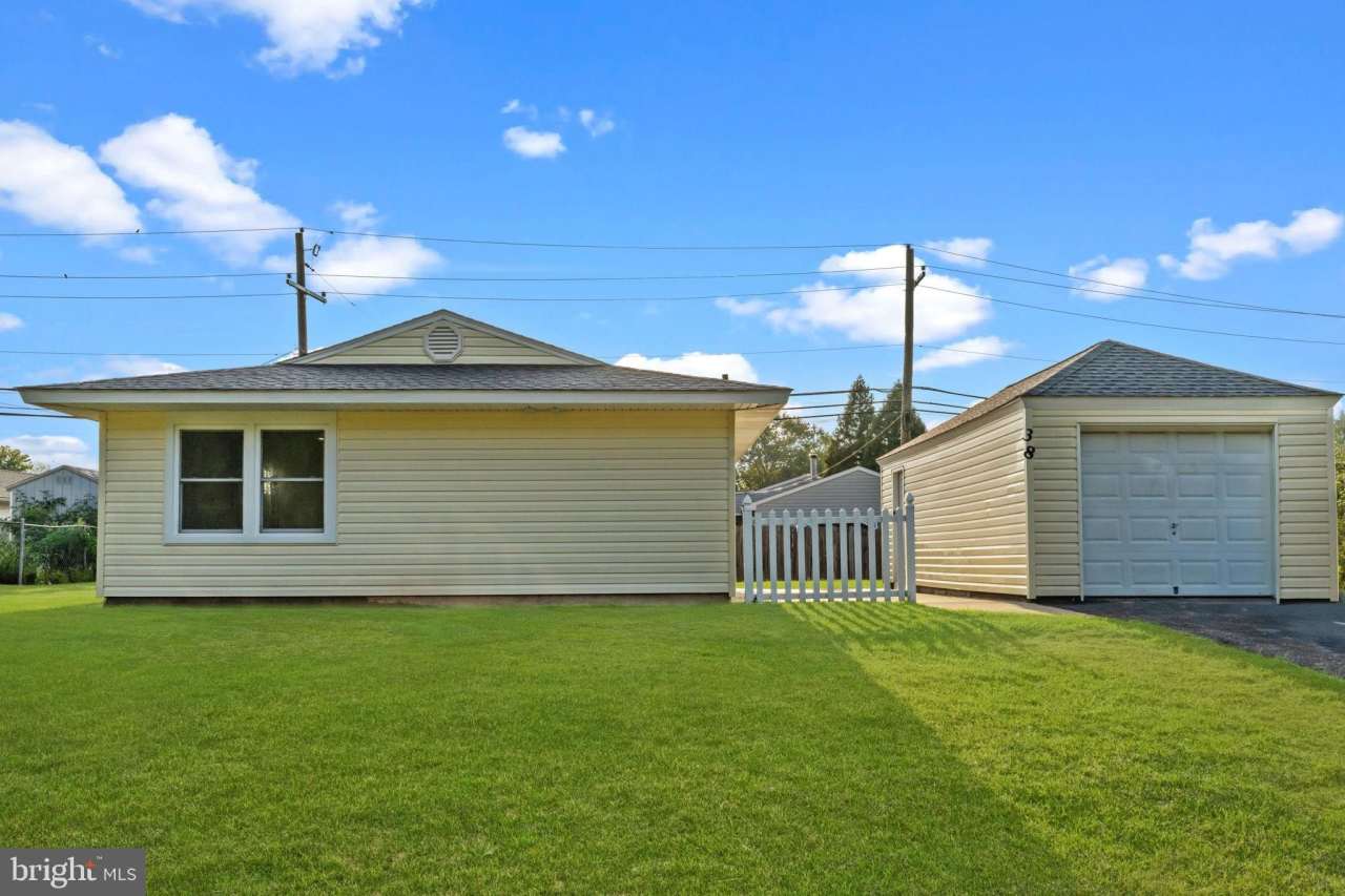 38 INDIAN CREEK Drive