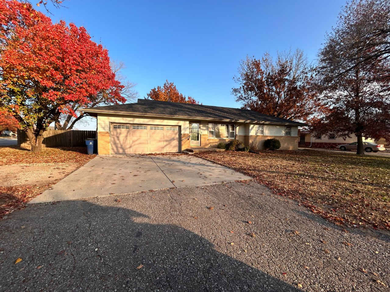 4 Bed 2 Bath Home In Andover!