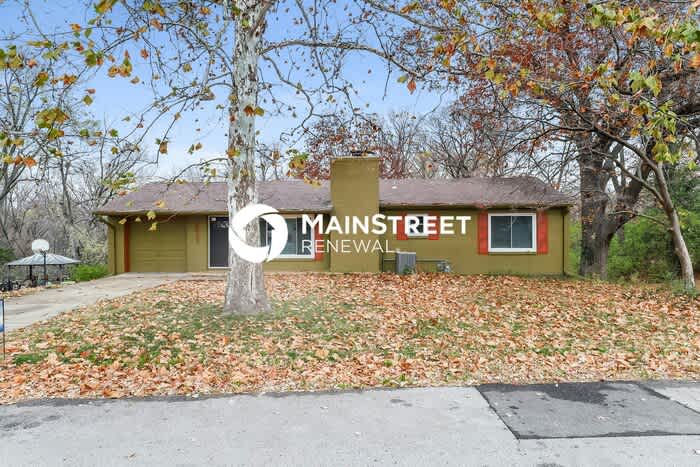 5833 North Lenox Avenue