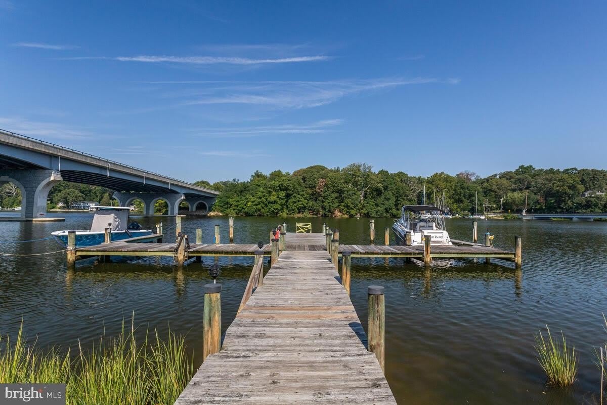 304 FORBES Street unit: A