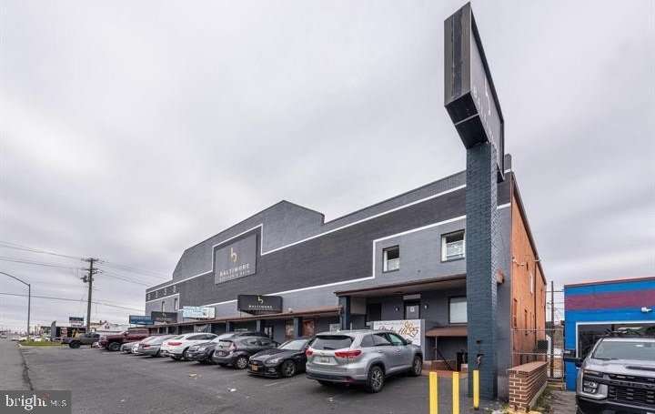 8330 PULASKI Highway unit: I