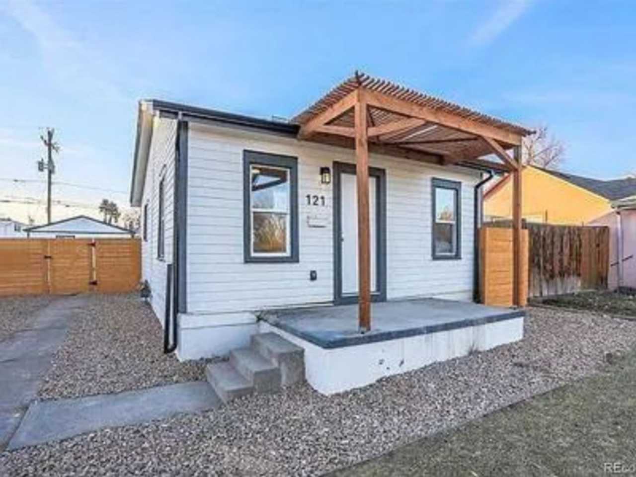 L25, 26 and S 6" of L27, Blk 68, being a part of Barnums Sub