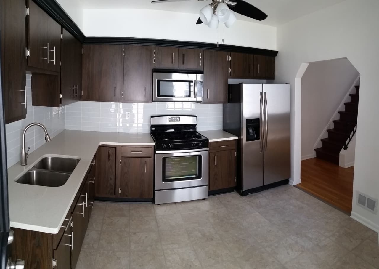 Southside Flats Recently Renovated 3 bedroom beauty with OFF-STREET PARKING and patio!