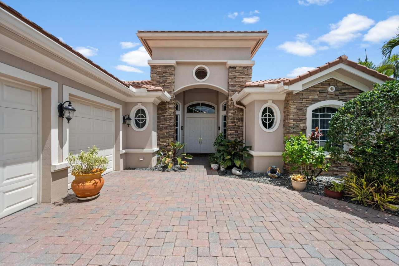 8790 Wellington View Drive