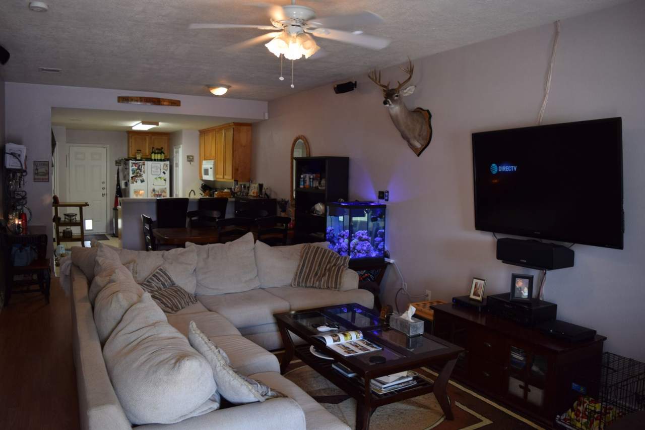 AUG PRE-LEASE! 3 Bed/3 Bath Duplex with Huge Backyard!