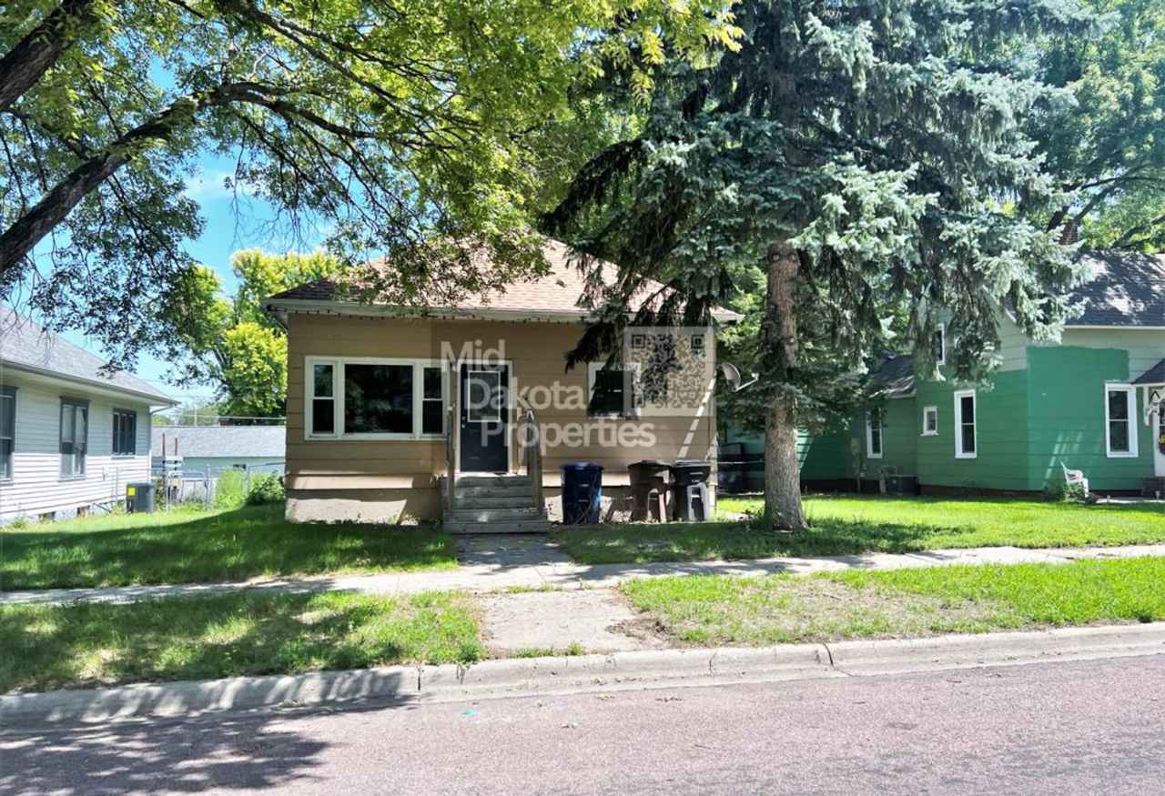 404 S Minnesota- 4 Bedroom, 2 Bathroom House