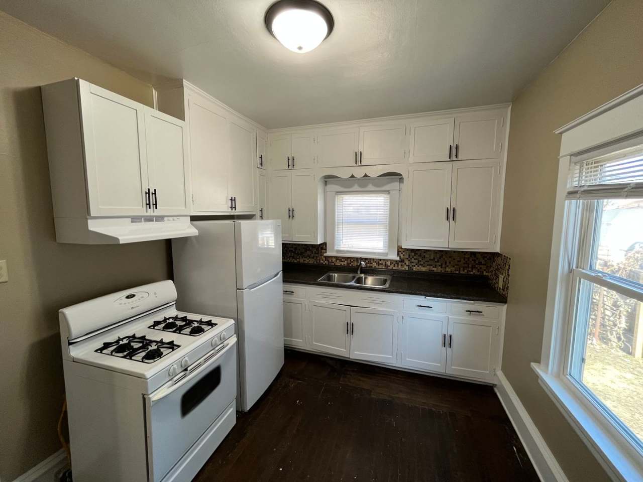 Fantastic 2 Bed 1 Bath Single Family Home in St. Paul! View and Get Approved TODAY!