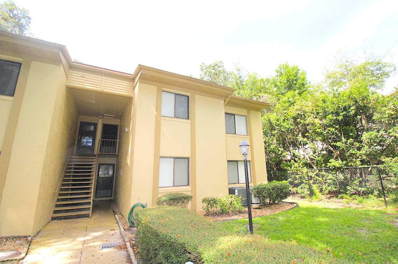 COZY 2 Bed 2 Bath SHANGRI LA CONDO IN PALM COAST WITH COMMUNITY POOL!