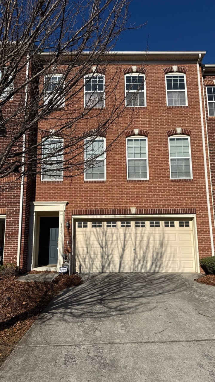 9727 June Flowers Way