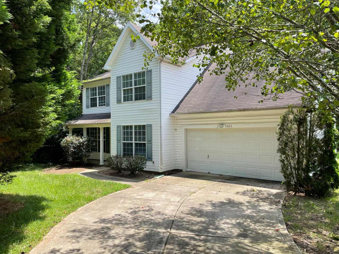 Large Two Story Home in Davis Ridge - Sunny