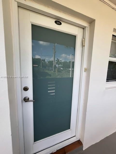 1175 Miami Gardens Dr