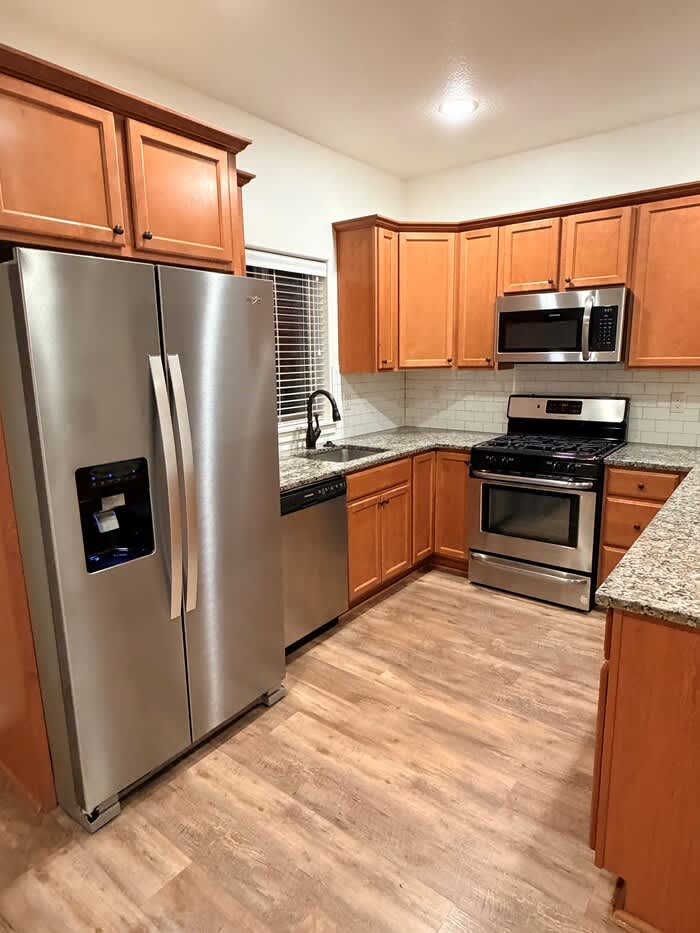 450 Southwest 3rd Avenue