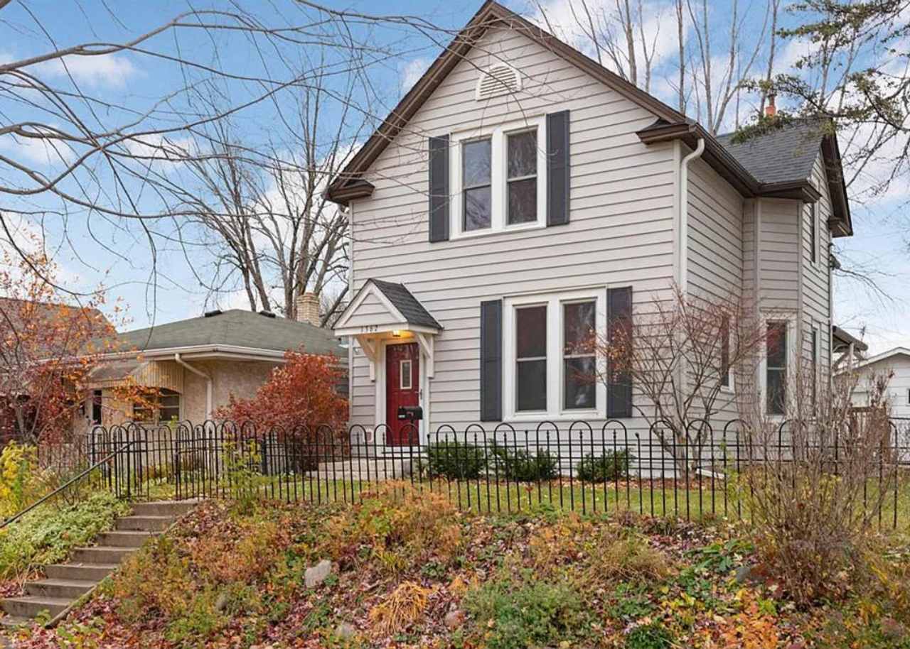 Stunning 3 Bedroom 1 Bathroom Single Family Home in St. Paul! Apply TODAY!