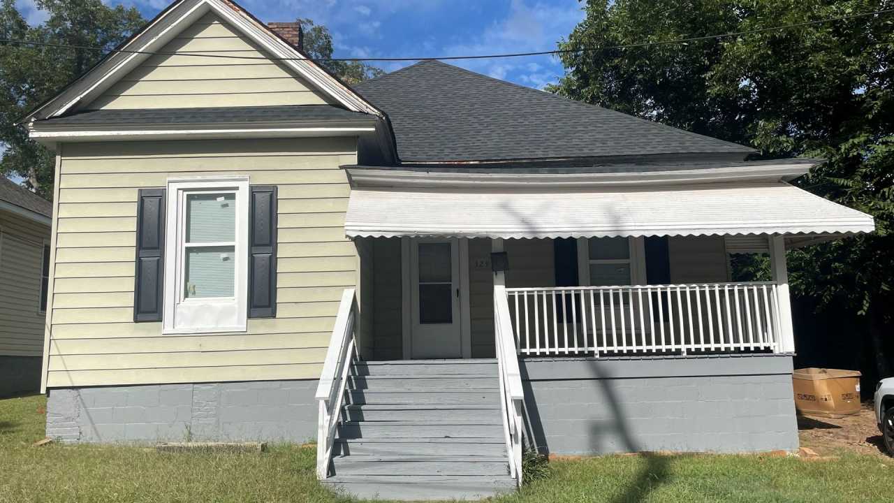 Situated between 3 parks and walking distance to downtown Spartanburg **1/2 off first months rent**