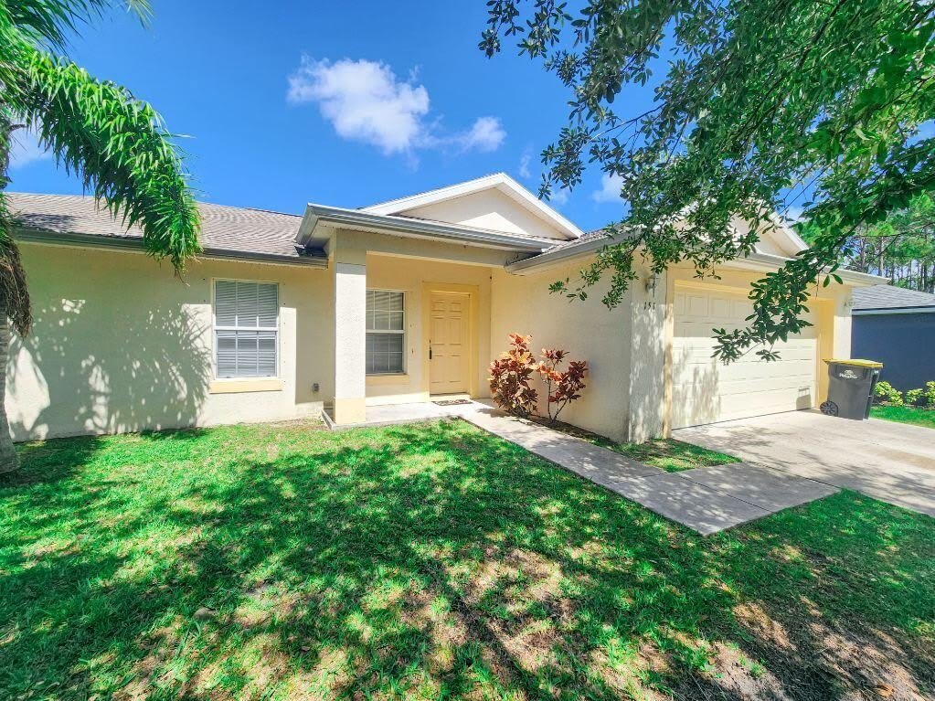 151 Carmelite Avenue NW