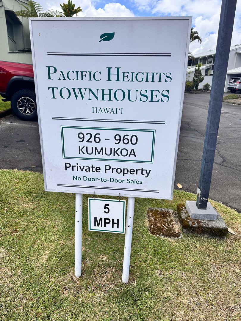 Pacific Heights Townhomes