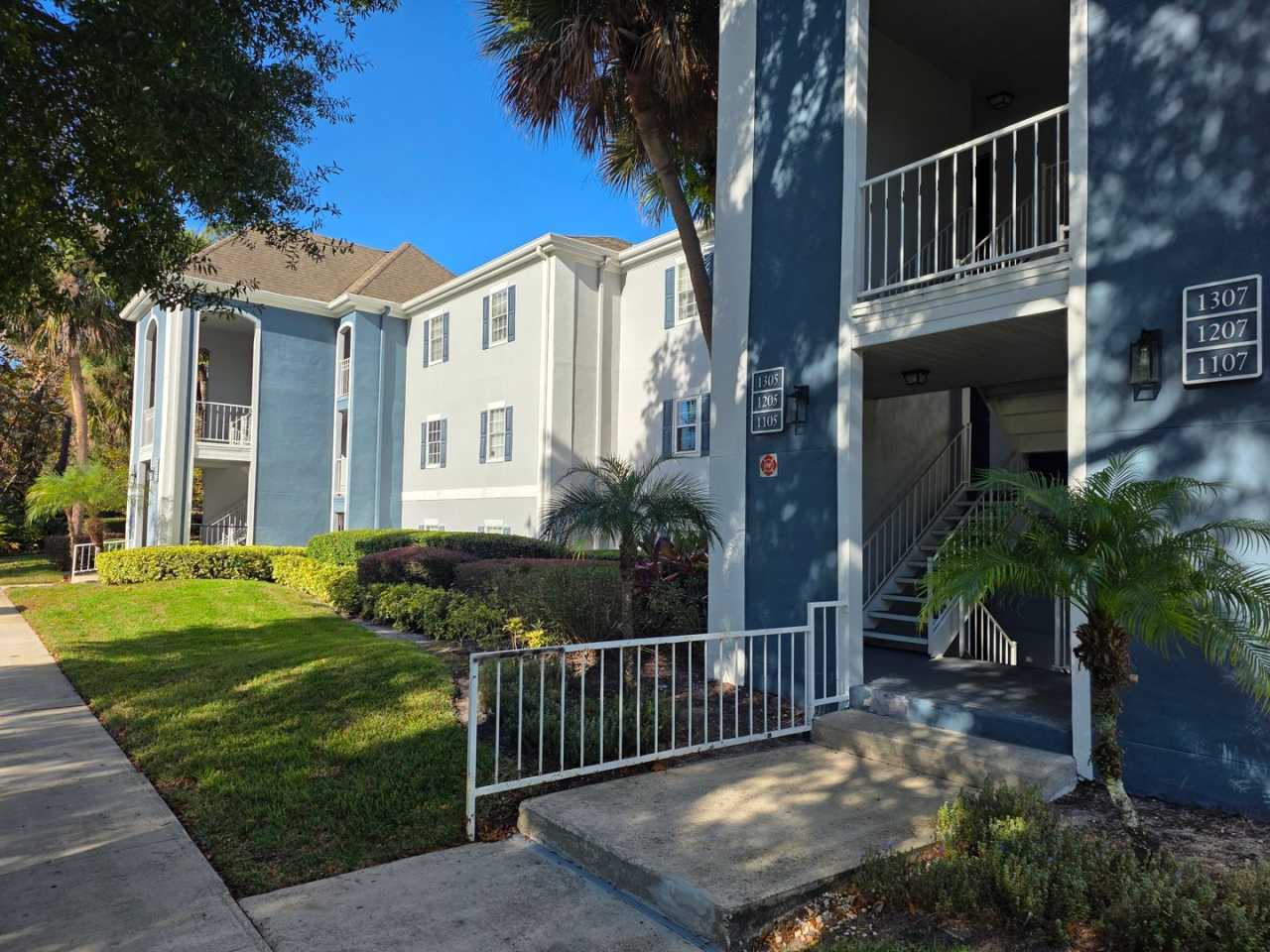 First Floor 2/2.5 Condo at Sabal Point