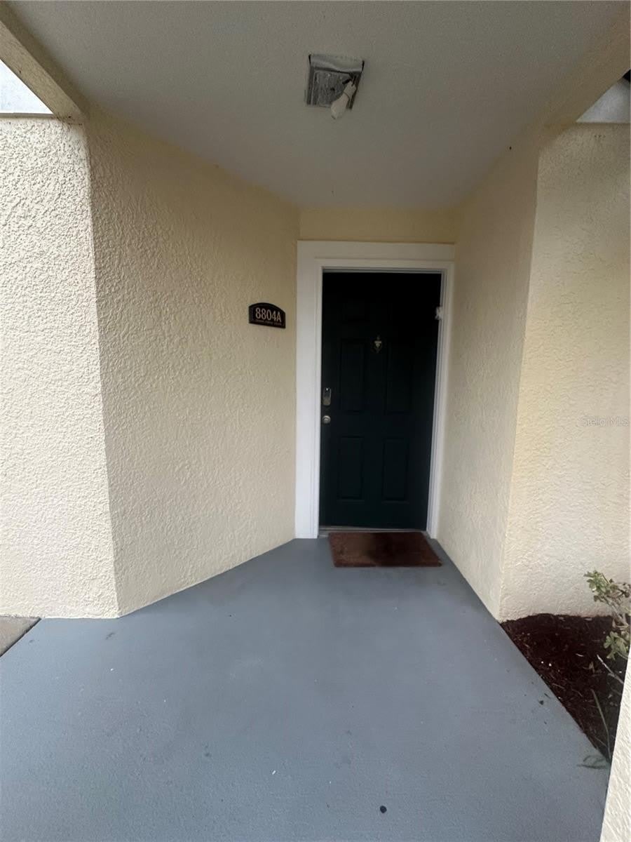 8804 GRAND PALMS CIRCLE