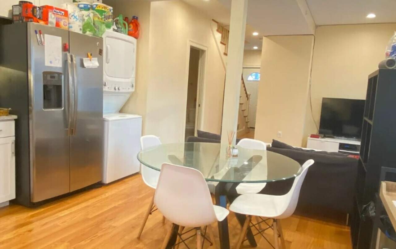 6 Bedroom-Huge No Broker FEE